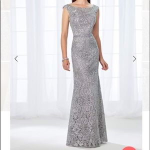 Cameron Blake NWT size 16 Silver 118687 gown